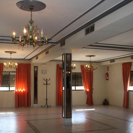 Hotel Carvajal Torrejón el Rubio المظهر الخارجي الصورة