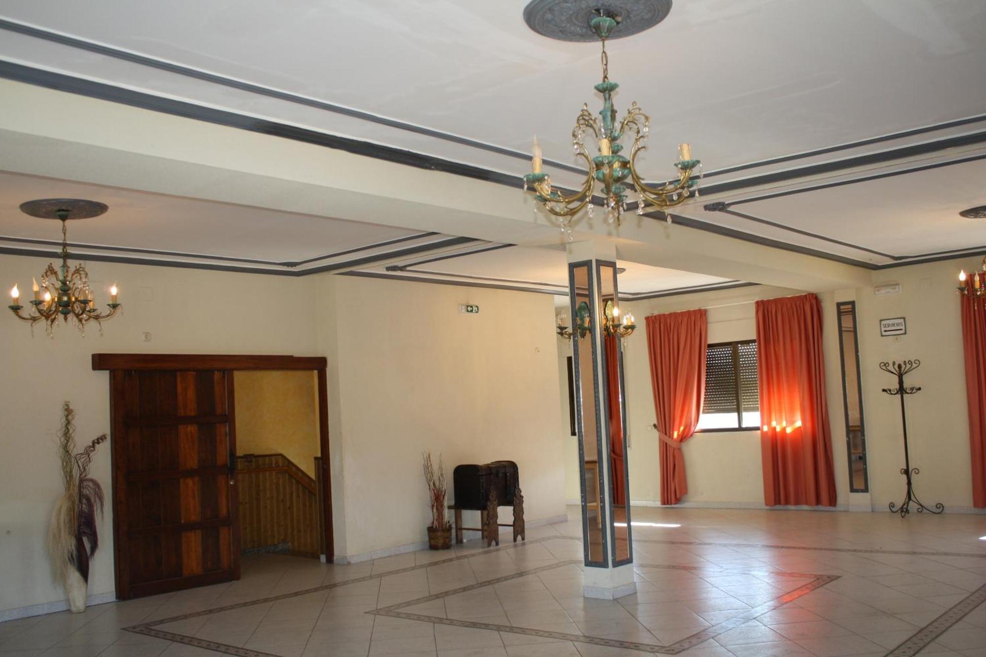 Hotel Carvajal Torrejón el Rubio المظهر الخارجي الصورة