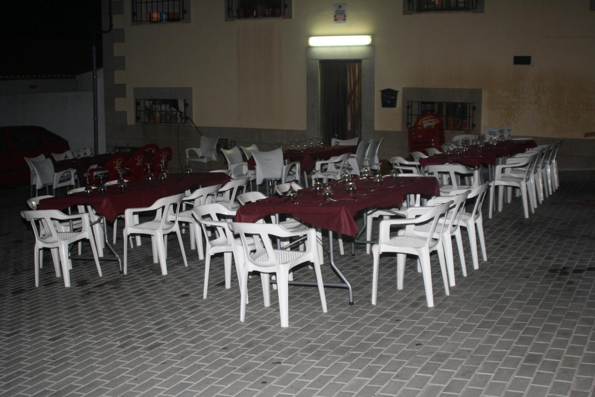 Hotel Carvajal Torrejón el Rubio المظهر الخارجي الصورة