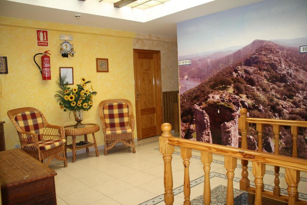 Hotel Carvajal Torrejón el Rubio الغرفة الصورة