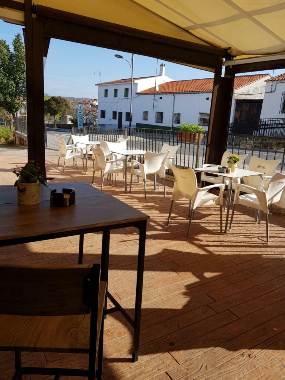Hotel Carvajal Torrejón el Rubio المظهر الخارجي الصورة
